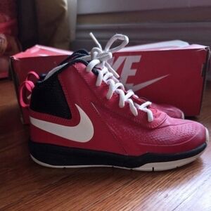 Nike Team Hustle Little Kids Sneakers